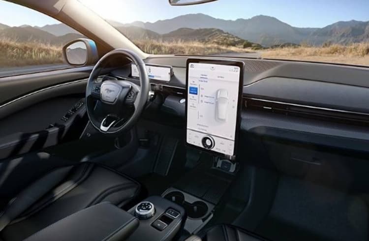Ford Vtech Ford, Bosch to use VR headset to train technicians | Autocar Professional
