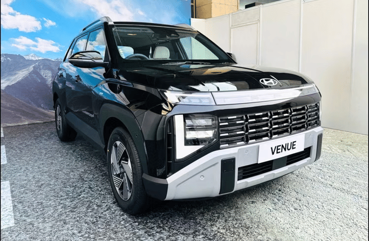 Hyundai Venue Garners 80,000 Bookings as Compact SUVs Lead Market Growth