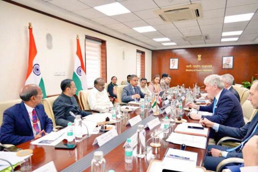India and Canada Hold Talks on Clean Mobility and Critical Minerals