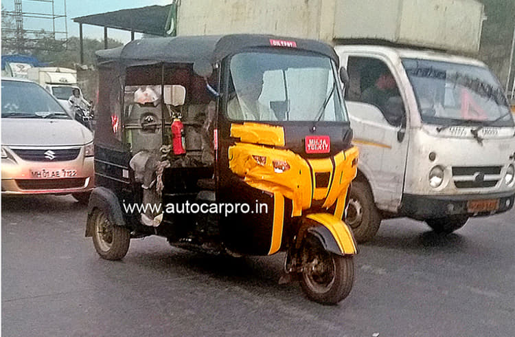Re Compact Updated Bajaj RE compact rickshaw to get new front styling and more ...