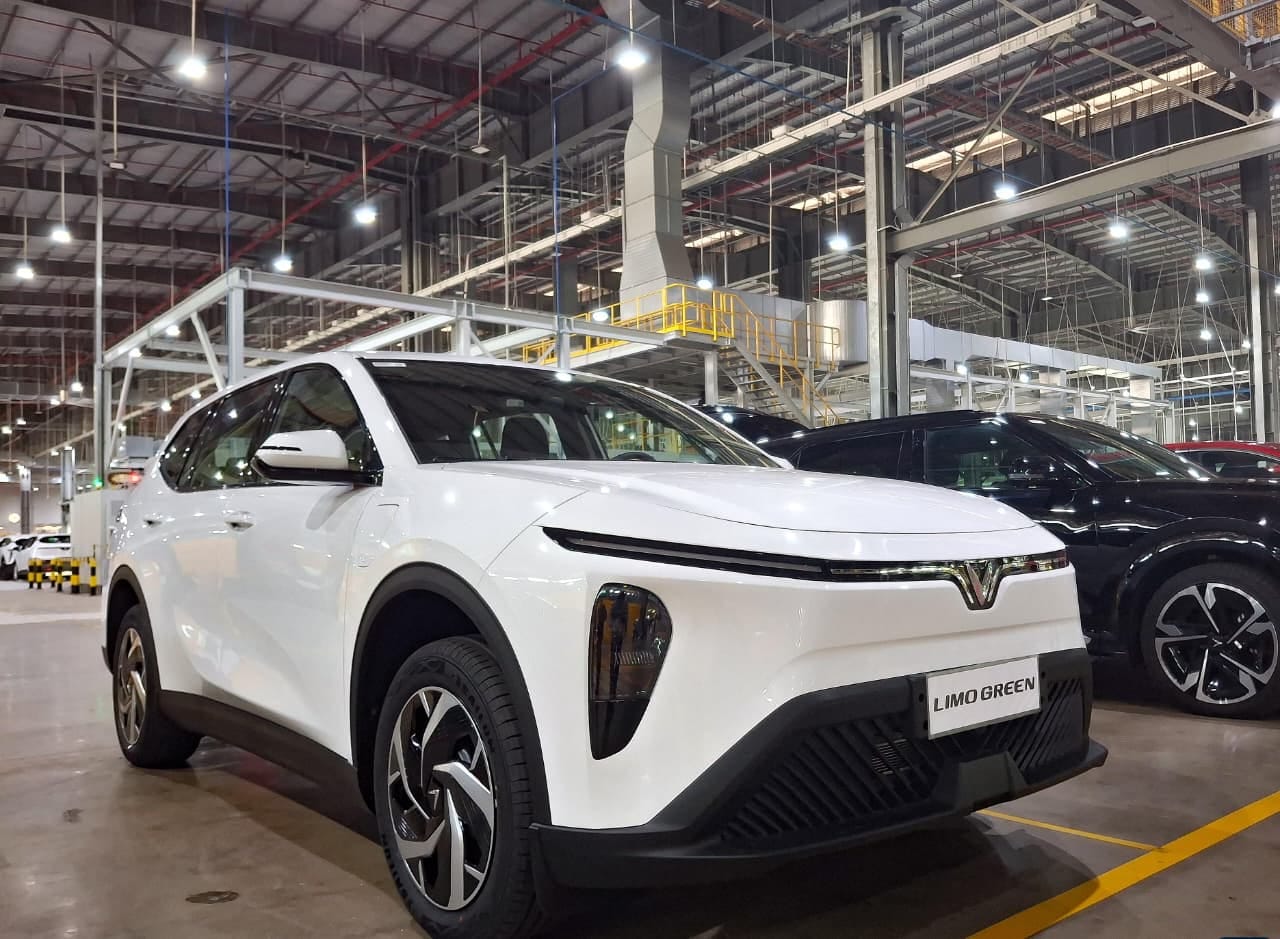 VinFast to launch Limo Green in February