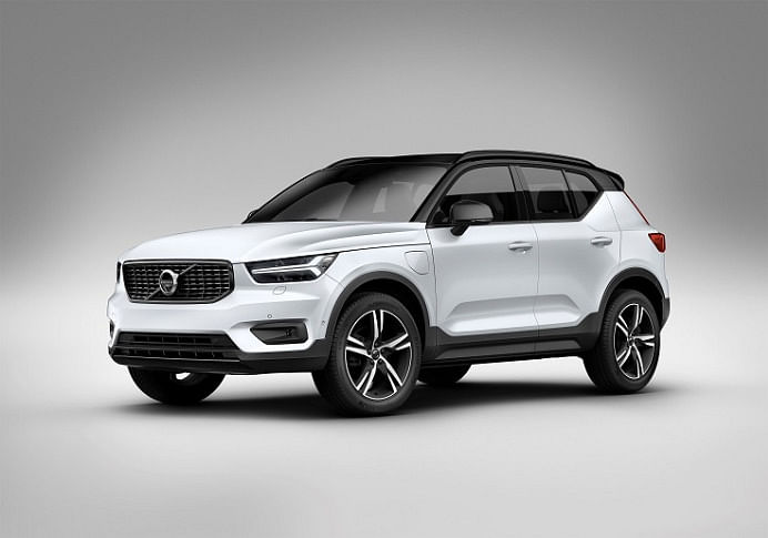 Volvo XC40 T4 R-Design petrol model launched at Rs 39.9 lakh