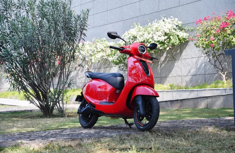 Record Half-Million Electric Two-Wheeler Sales Power India's Strongest-Ever Quarter