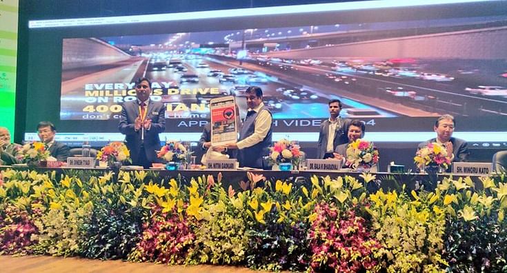 Transport Minister Nitin Gadkari and other dignitaries launched the ICAT NuGen Drive Safe Club Mobile App, which recognises and rewards safe driving habits. 