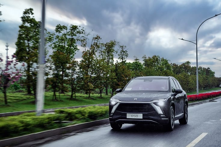 NIO begins delivery of the new ES8 SUV
