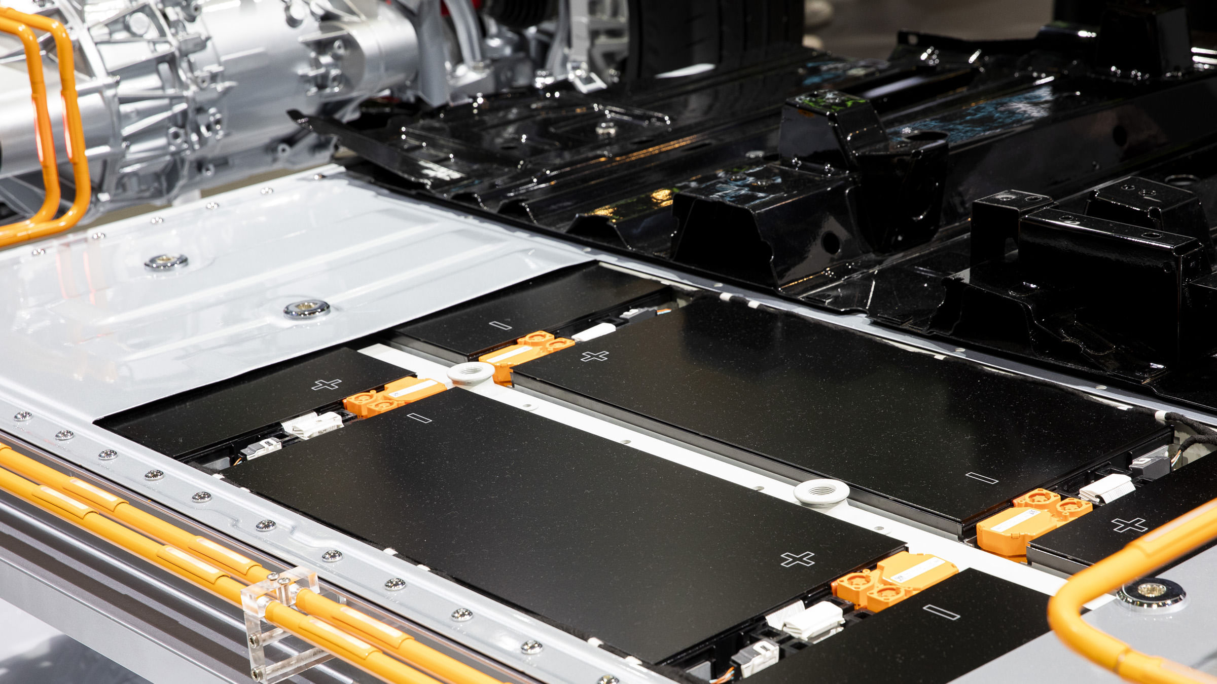 eu-auto-makers-welcome-proposal-to-extend-current-ev-battery-rules-of