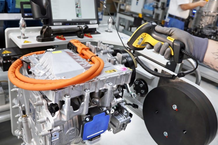 ZF produces its 1,000th CeTrax lite electric CV drive, demand from Isuzu grows