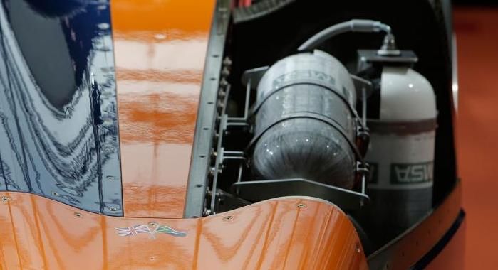 額縁 Bloodhound SSC Bloodhound SSC: On The Road To A Land Speed Record - The Car