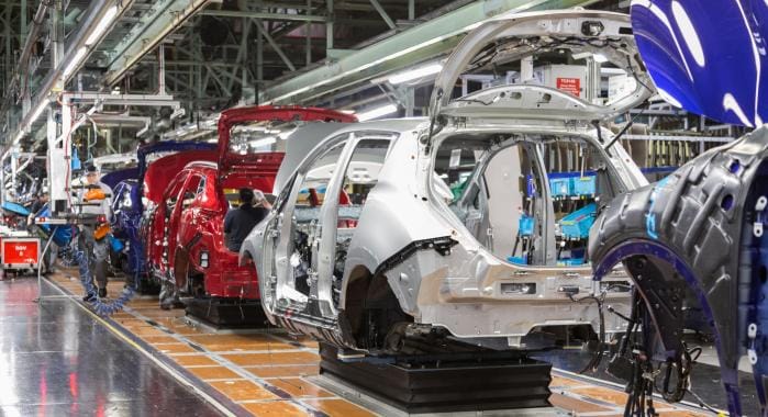 Nissan rolls out 50,000th Leaf in the UK; will supply electricity to National Grid