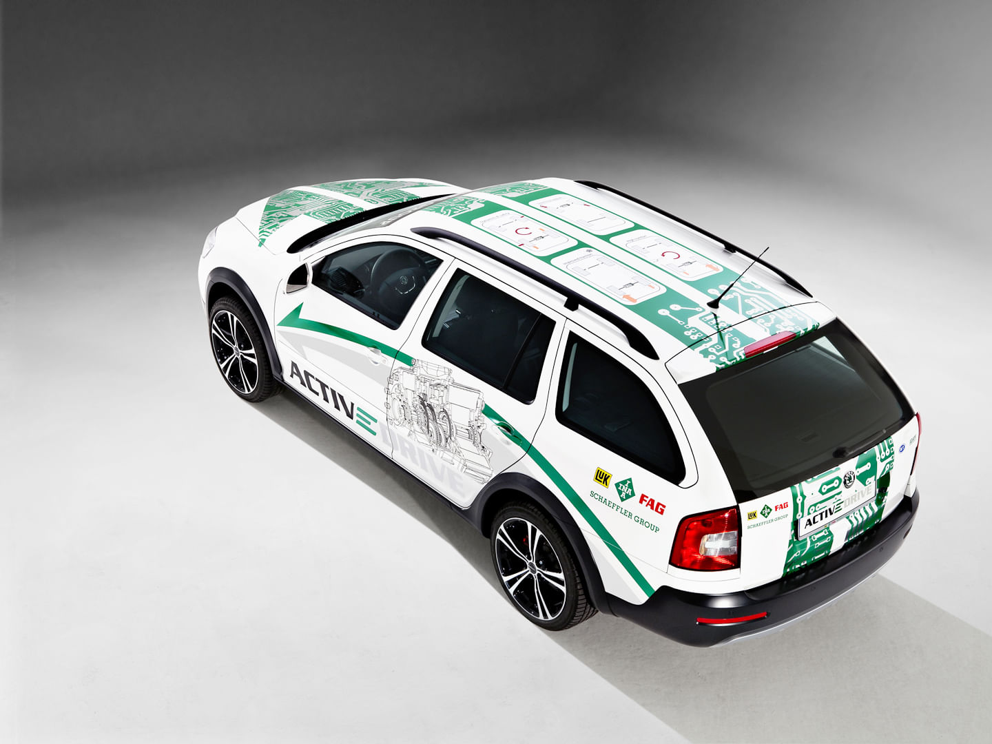 Schaeffler expands expertise in electric mobility, acquires leading e-motor manufacturer