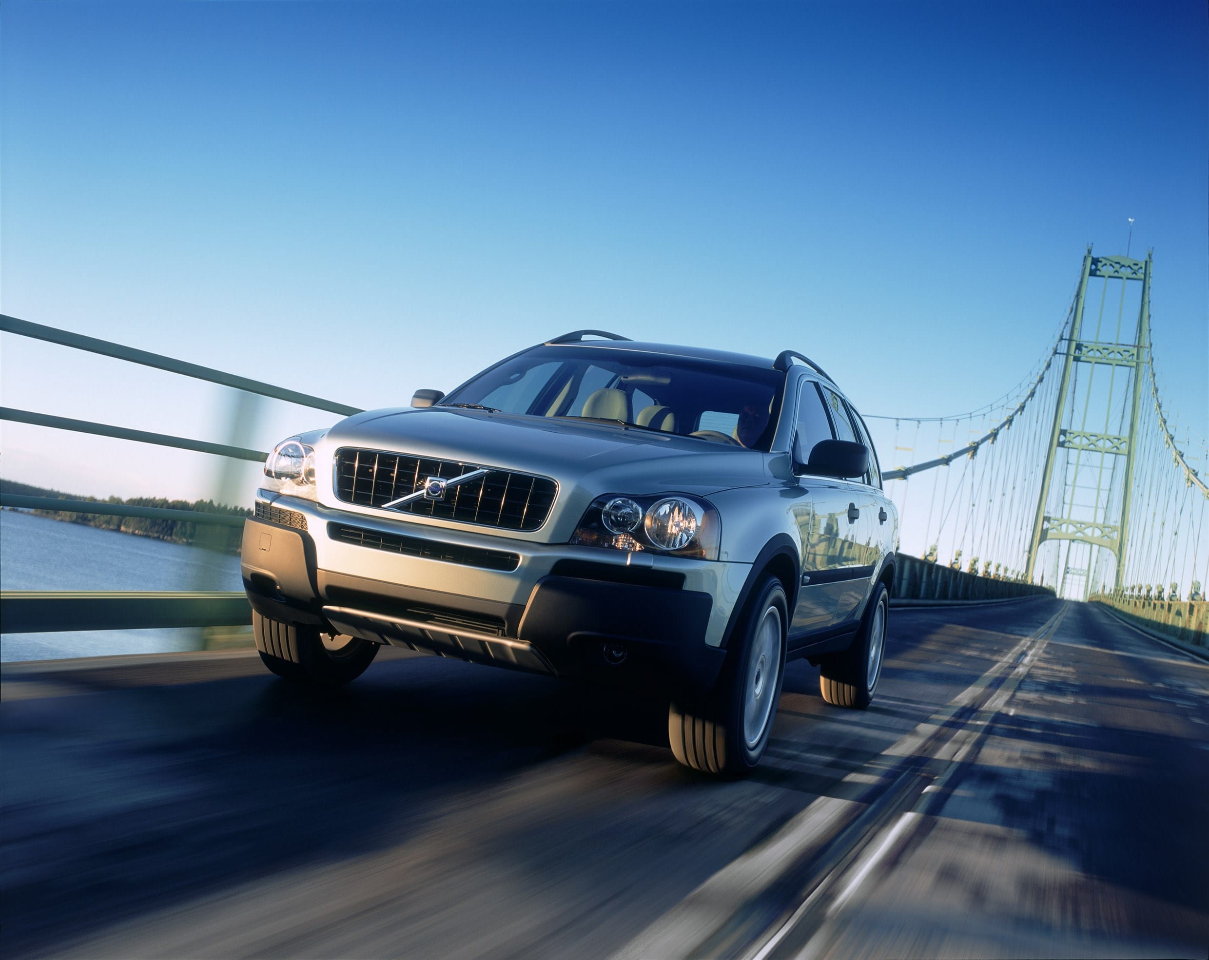 Volvo promises pioneering safety tech for all-new XC90