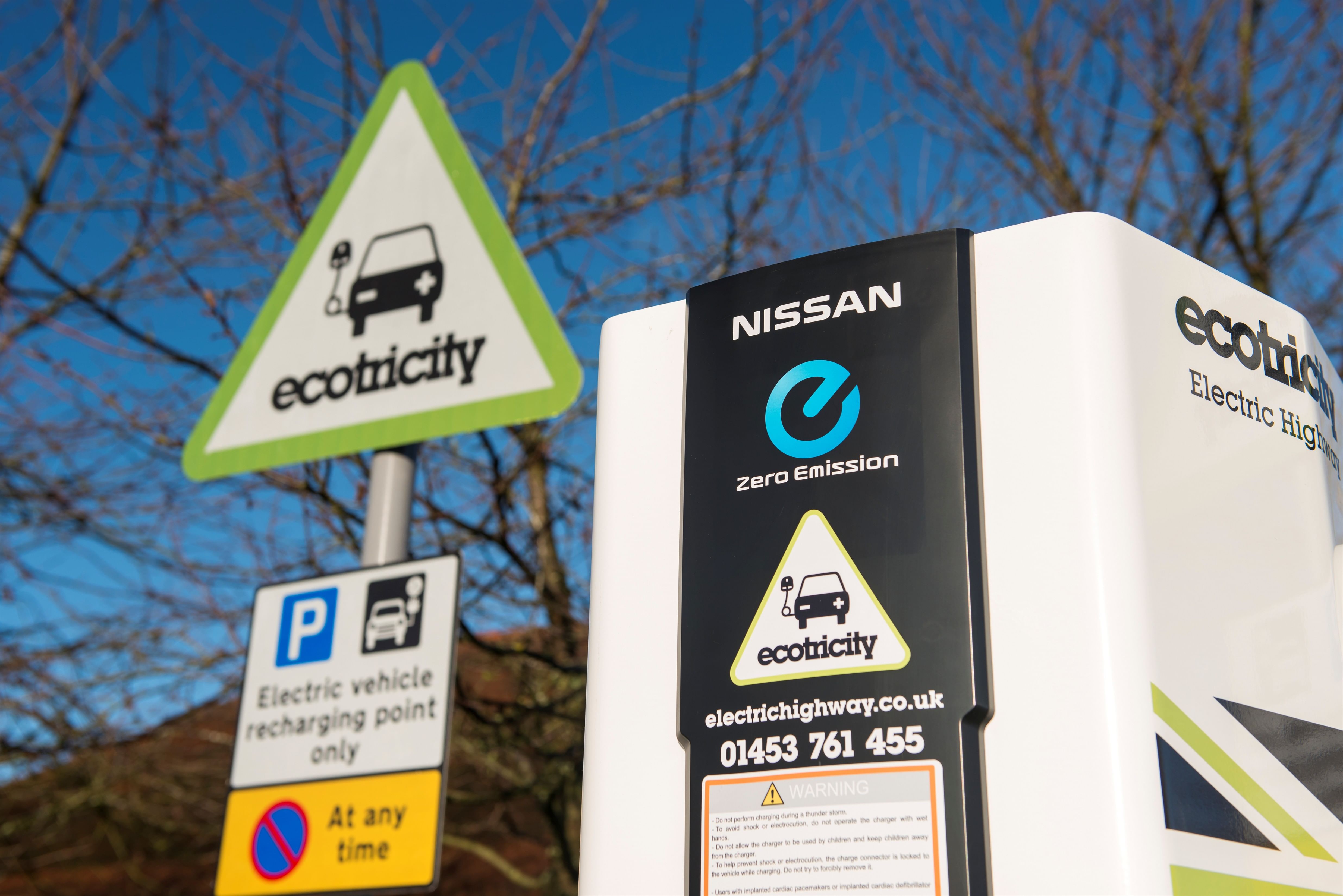 Nissan installs Europe's 1,000th 30-minute electric car charger