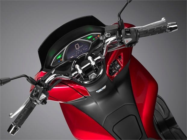 PCX125 2018年モデル 7839km ホンダ2018新型PCX（125）の試乗