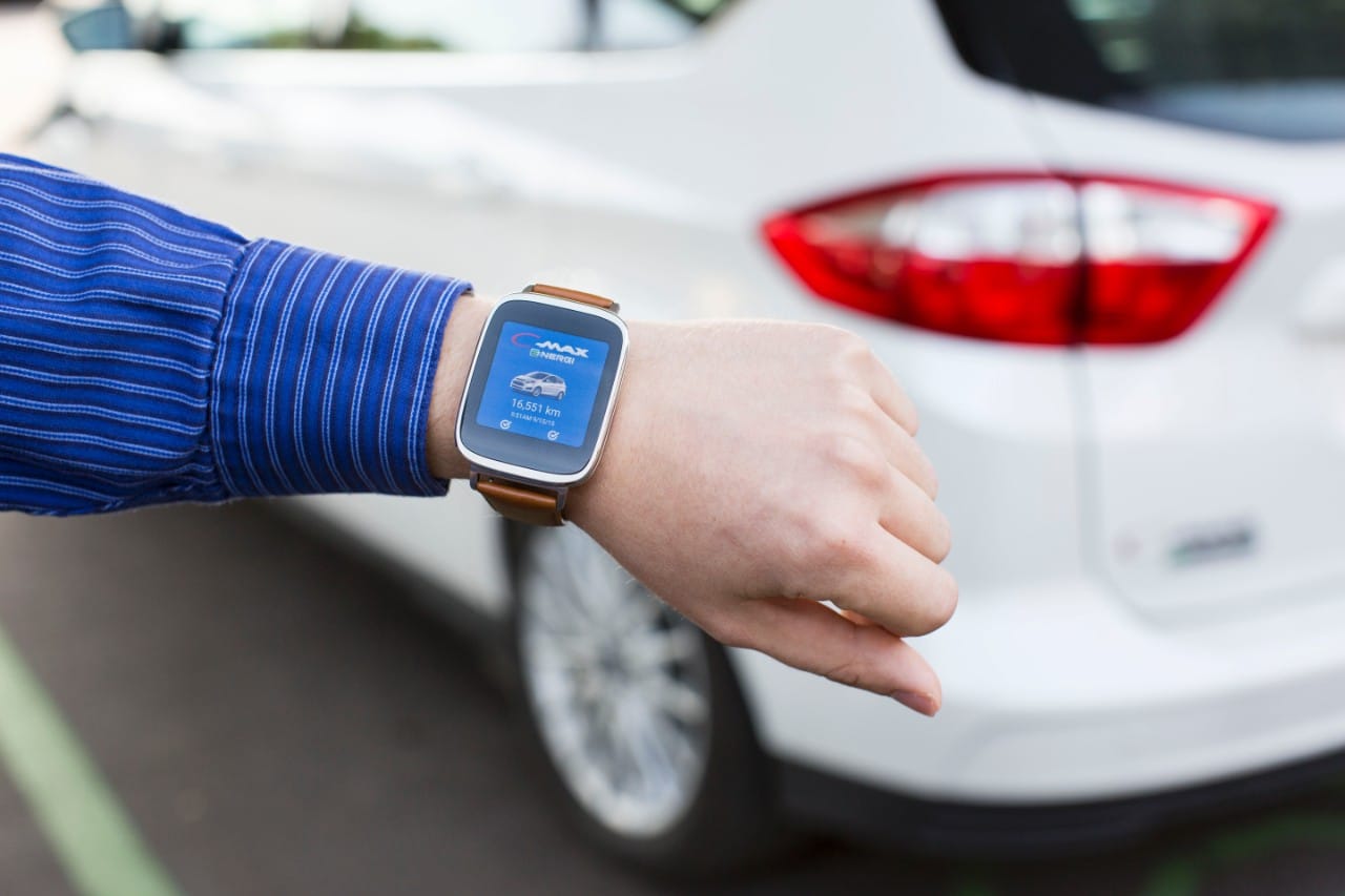 New smartwatch apps enable EV owners to check status from their wrist