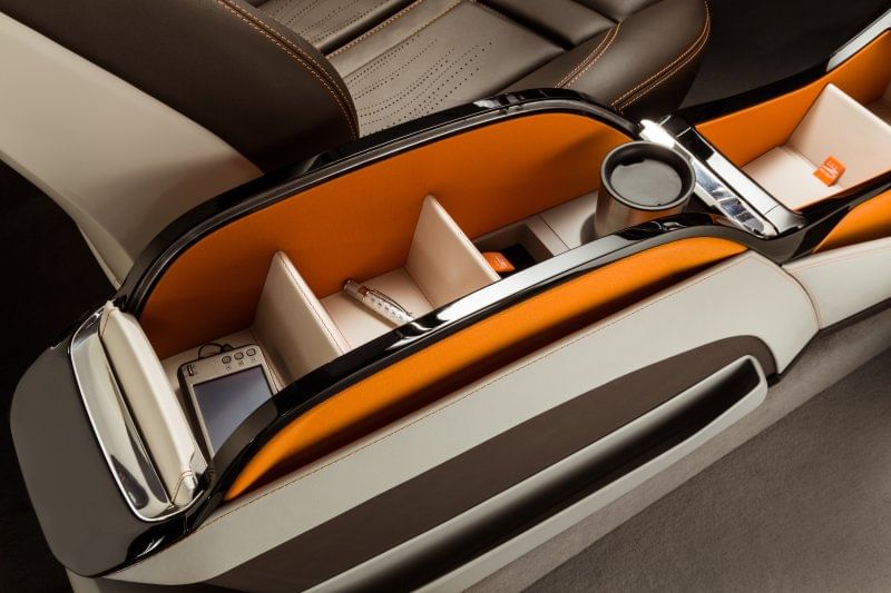 Drivers want sunglasses, then smartphones, within easy reach