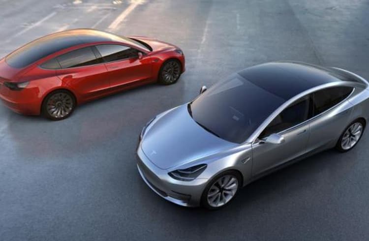 Tesla Model 3 gets close to 400,000 bookings Tesla Model 3 gets close to 400,000 bookings