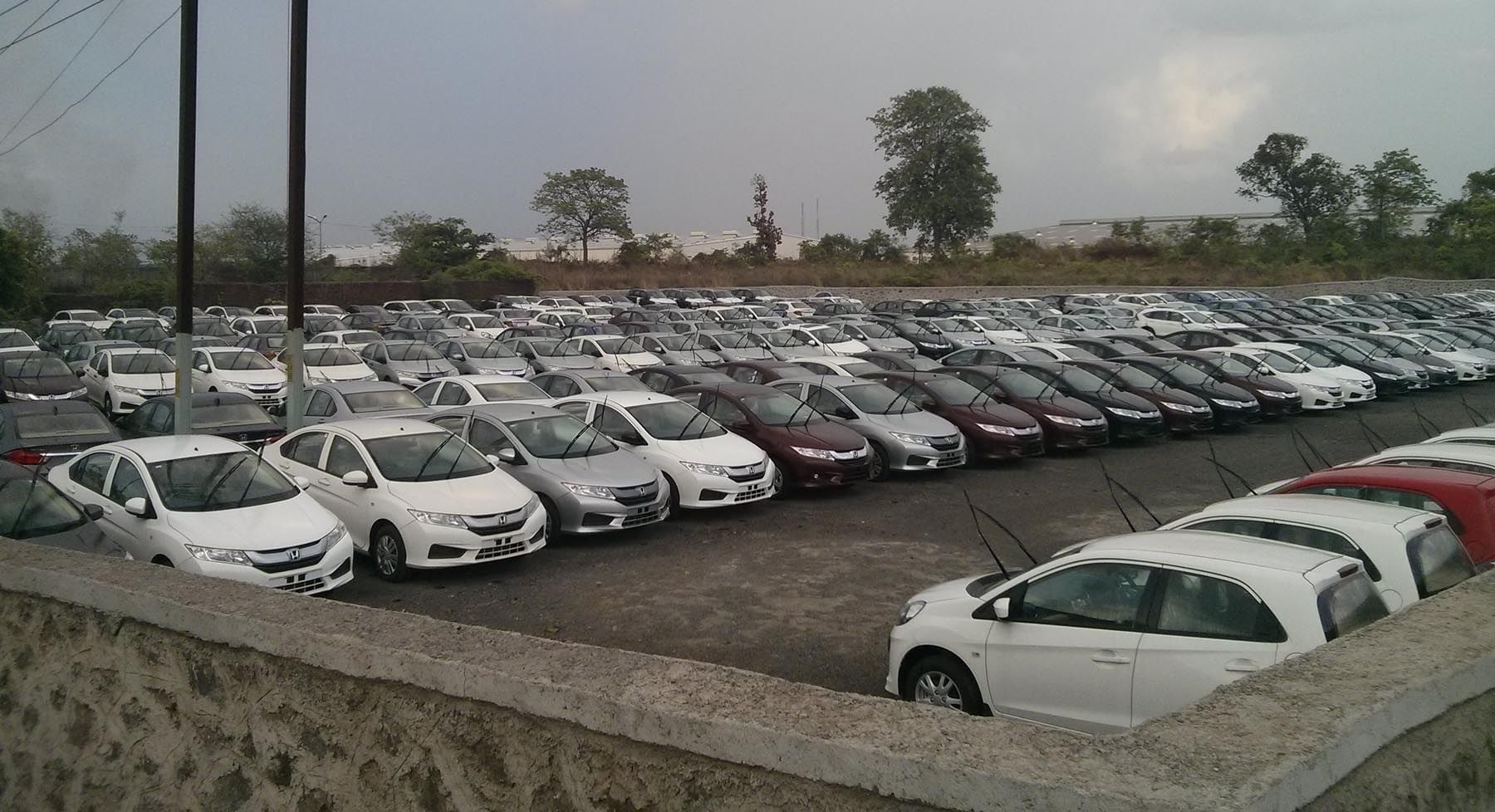 Indian OEMs benefit from fall in commodity prices, build up stock