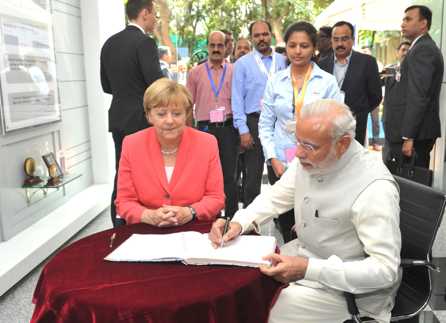 PM Modi and Chancellor Merkel visit Bosch facilities in Bangalore