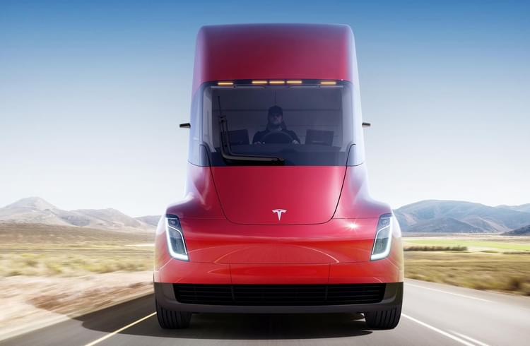 Tesla Semi truck to have range of up to 960 kilometres, says Elon Musk | Autocar Professional