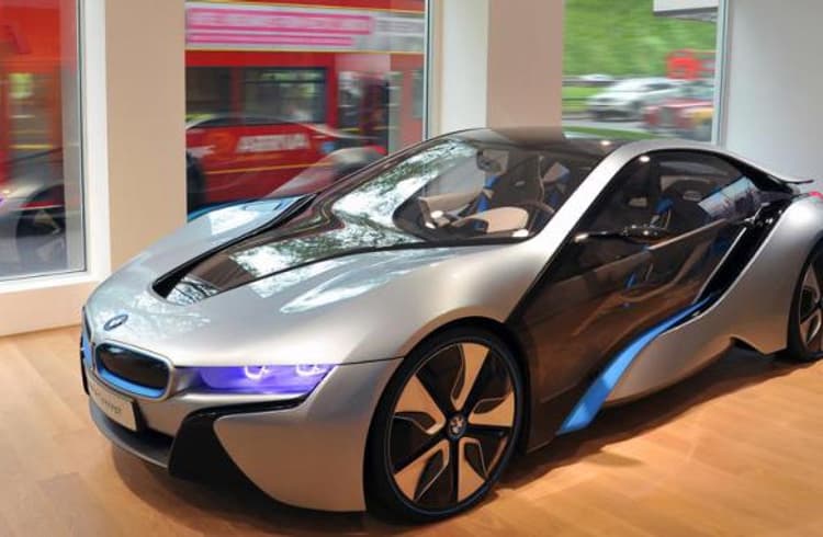 BMW predicts the end of the car dealership as we know it BMW predicts the end of the car dealership as we know it