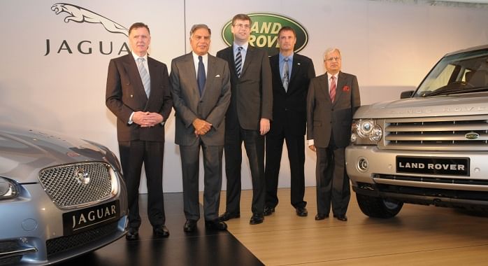 from-l-to-r-mr-mike-o-driscoll-mr-ratan-n-tata-mr-david-smith-mr-phil-pophama-nd-mr-ravi-kant-at-the-launch-of-jaguar-land-rover-vehicles-in-india-1