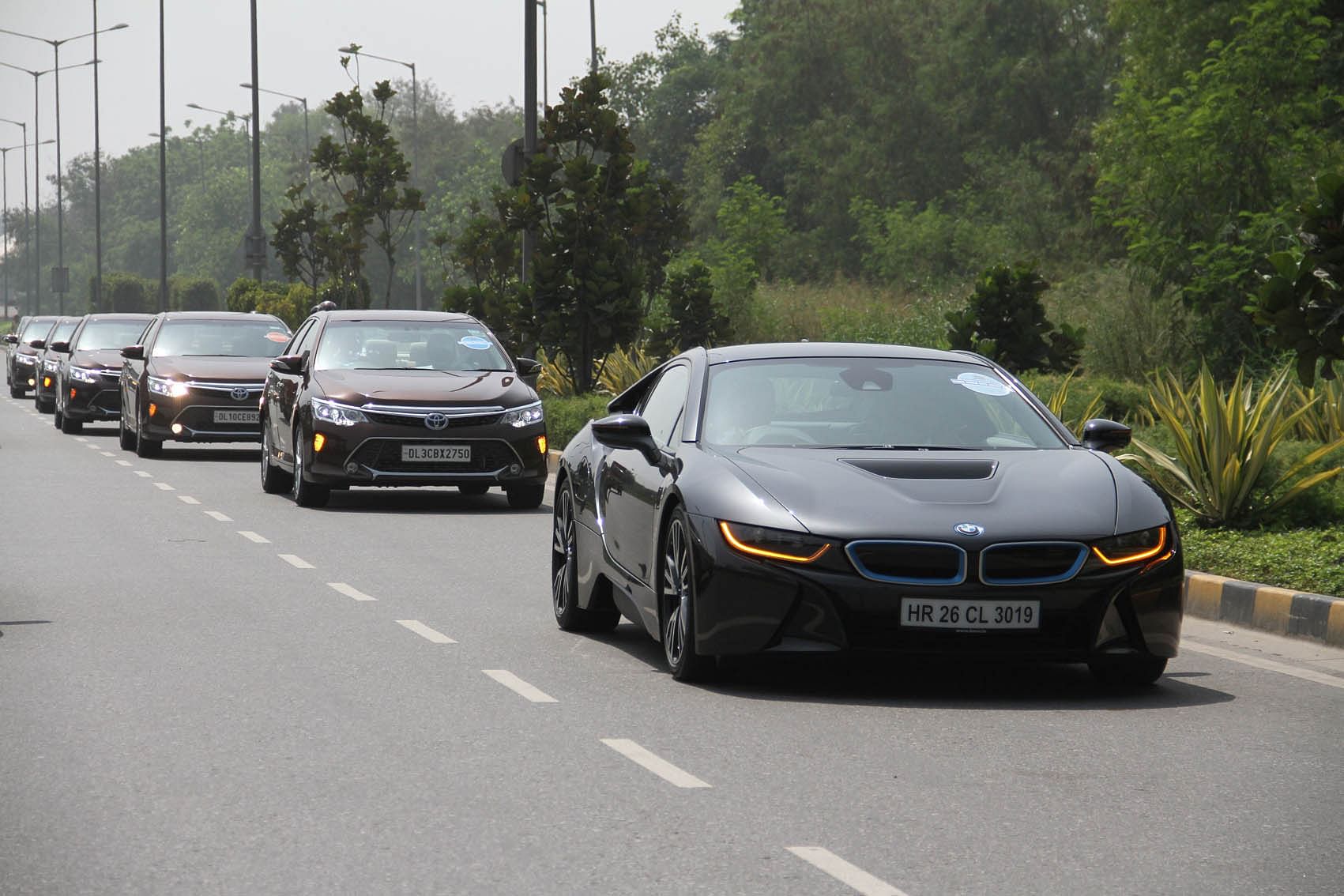 03b-bmw-i8-cruising-delhi-roads-with-fame-india-eco-drive-2015