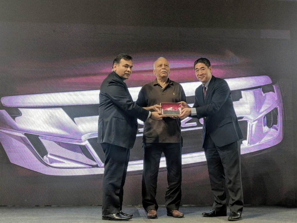 Isuzu targets sales of around 8,500 units in FY2019; expands dealer network