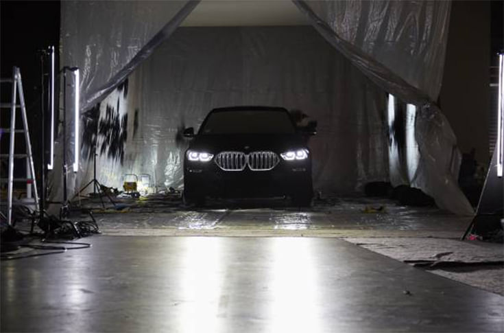 BMW introduces the new X6 with the world's blackest black paint
