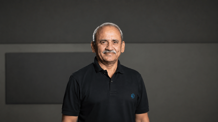 Bajaj Auto Elevates Rakesh Sharma to Joint Managing Director