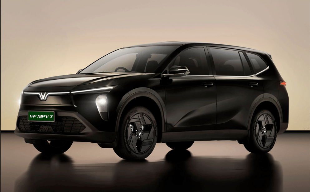 VinFast Bets on Zero-cost Ownership Pitch as VF MPV7 Debuts at ₹24.49 Lakh