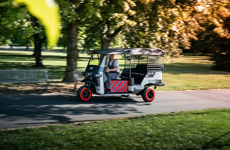 The e-rickshaws are powered by used battery modules that spent their first life in an Audi e-tron. The e-rickshaws are powered by used battery modules that spent their first life in an Audi e-tron.
