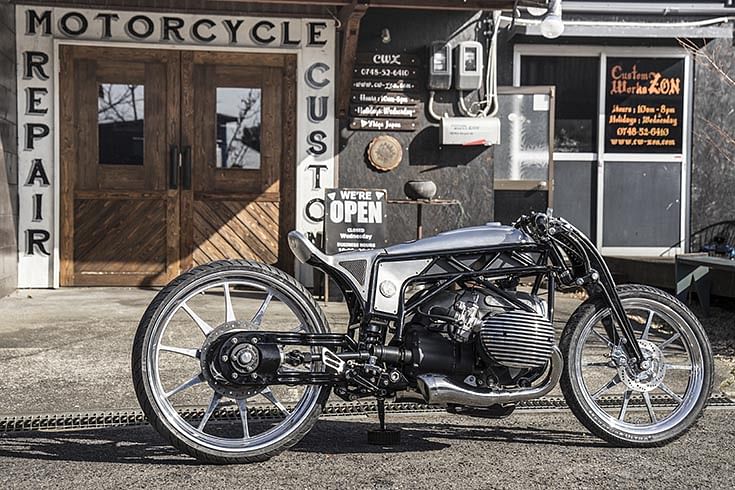 Custom bike with prototype of new BMW Motorrad boxer engine wows Japan