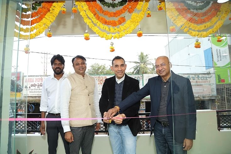 L-R: Karan Reddy, co-founder, OHM Automotives; Nirmal reddy, founder, OHM Automotives; Uday Narang, chairman, Omega Seiki Mobility and Dr. Deb Mukherjee, MD, Omega Seiki Mobility.
