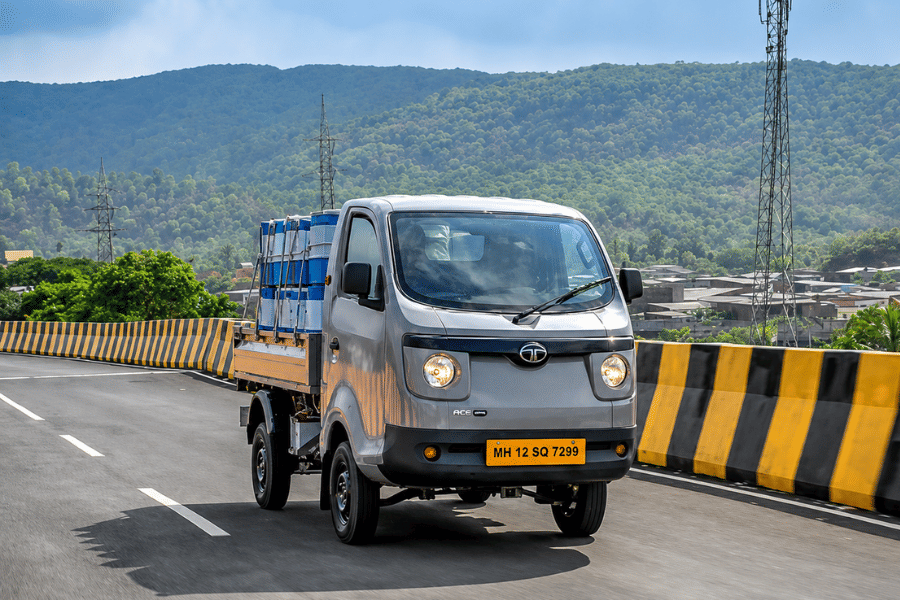 Tata Motors To Launch Four New SCVs and Five Pickups in FY27