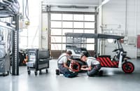 Nunam developed the three prototypes in collaboration with the training team at Audi’s Neckarsulm site, which in turn benefits from the intensive intercultural exchange. Nunam developed the three prototypes in collaboration with the training team at Audi’s Neckarsulm site, which in turn benefits from the intensive intercultural exchange.