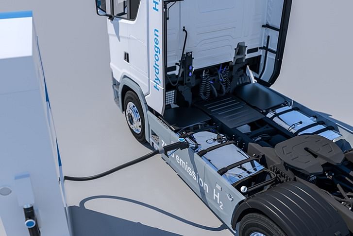 Bosch is developing the fuel-cell powertrain primarily with a focus on trucks, and the company plans to start production in 2022–2023.