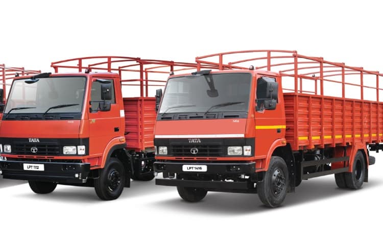 Tata Motors celebrates sales milestone of 15 lakh trucks in ILMCV range ...
