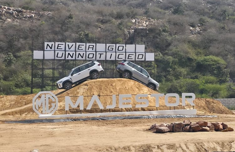 JSW MG Motor India Plans ₹3,000–4,000 Crore Investment, Explores Funding Options; IPO Aspirations Intact