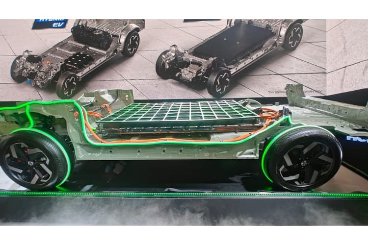 JSW MG Motor India Unveils MG Adapt, Its First Multi-energy Vehicle Platform