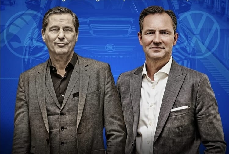  Klaus Zellmer, CEO, Škoda Auto (L), Martin Jahn, Board Member for Sales and Marketing at Škoda Auto (R)