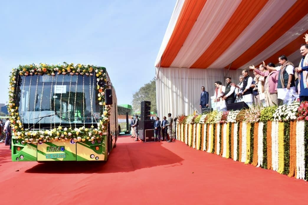 JBM Deploys Electric Buses in Delhi and Gandhinagar, Fleet Crosses 3,000