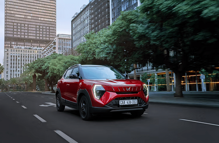 M&M Confirms Mid-Teens Growth Guidance, Two New EVs Coming in Q1 2026