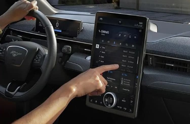 Ford Vtech Ford, Bosch to use VR headset to train technicians | Autocar Professional