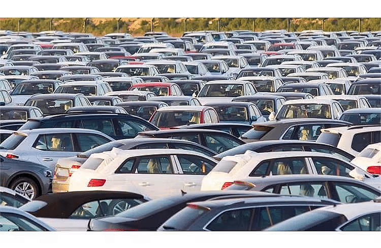 Passenger Vehicle Sales Remain Flat in July; Industry Pins Hope on Festival Season
