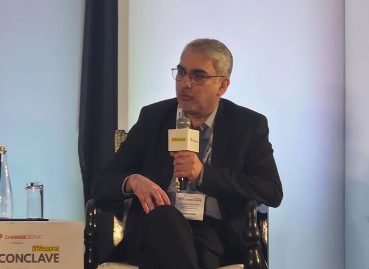 JSW MG MD Mehrotra Forecasts 25-30% Market Share for EVs by 2030